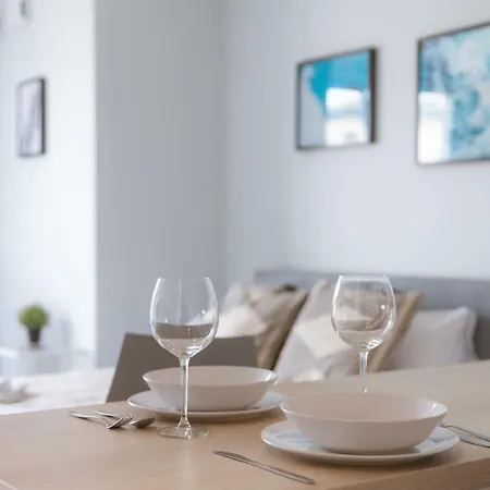 Apartment Jaktorowska Bright Warsaw