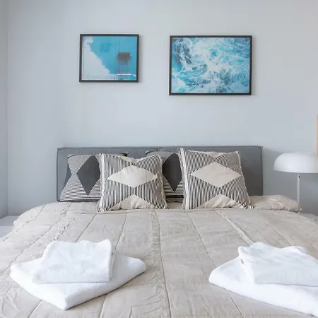 Apartment Jaktorowska Bright Warsaw