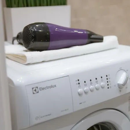 Jaktorowska Bright By Bookinghost