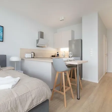 Apartment Jaktorowska Bright Warsaw